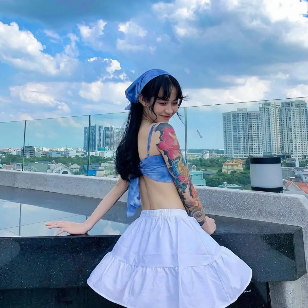女警